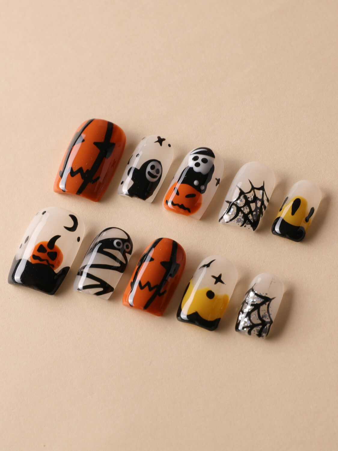 Press on nails Cute Ghost Titi