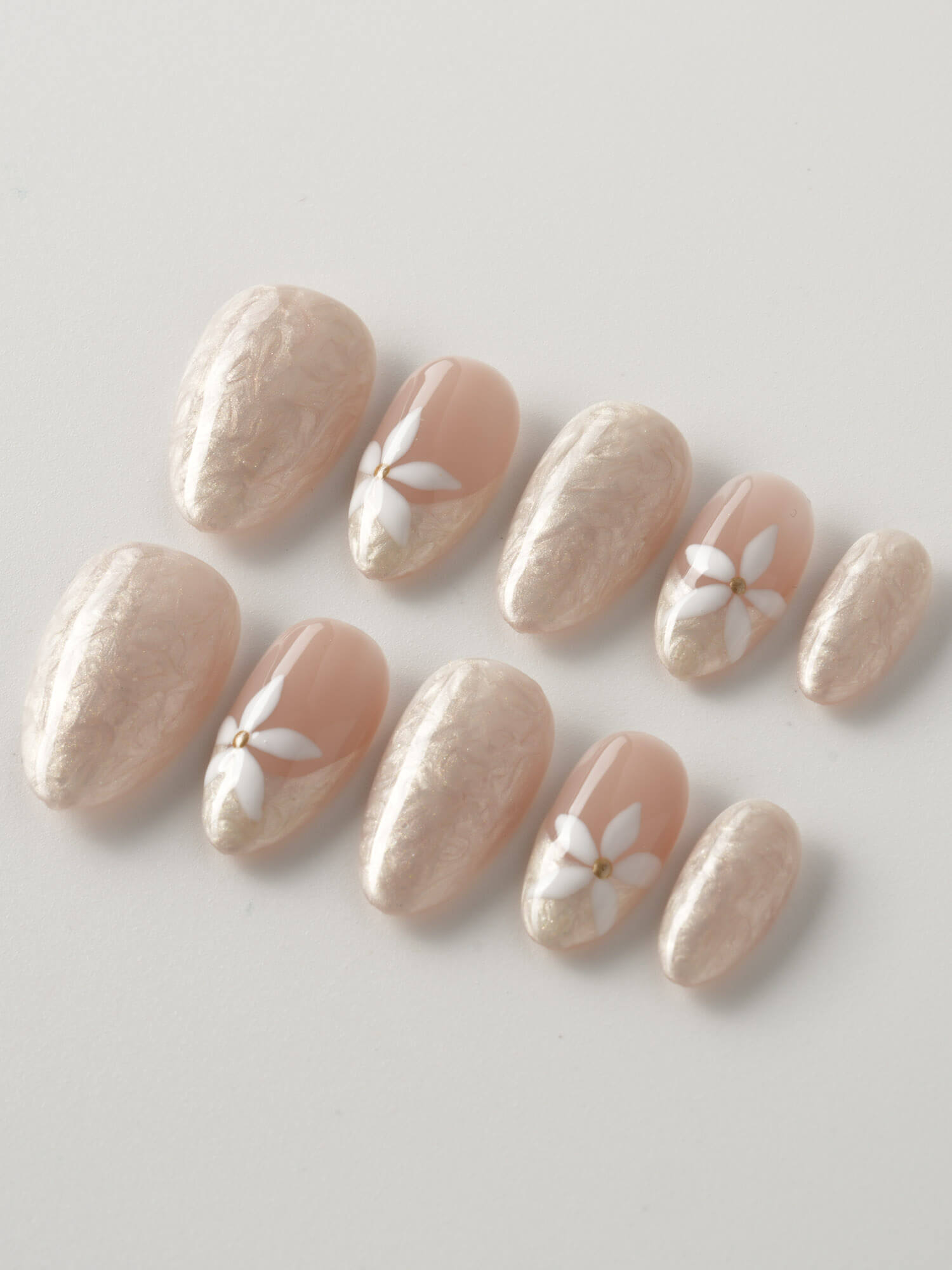 Spiral Twist - Joyeenails - SA058 - XS / Extra Short Almond