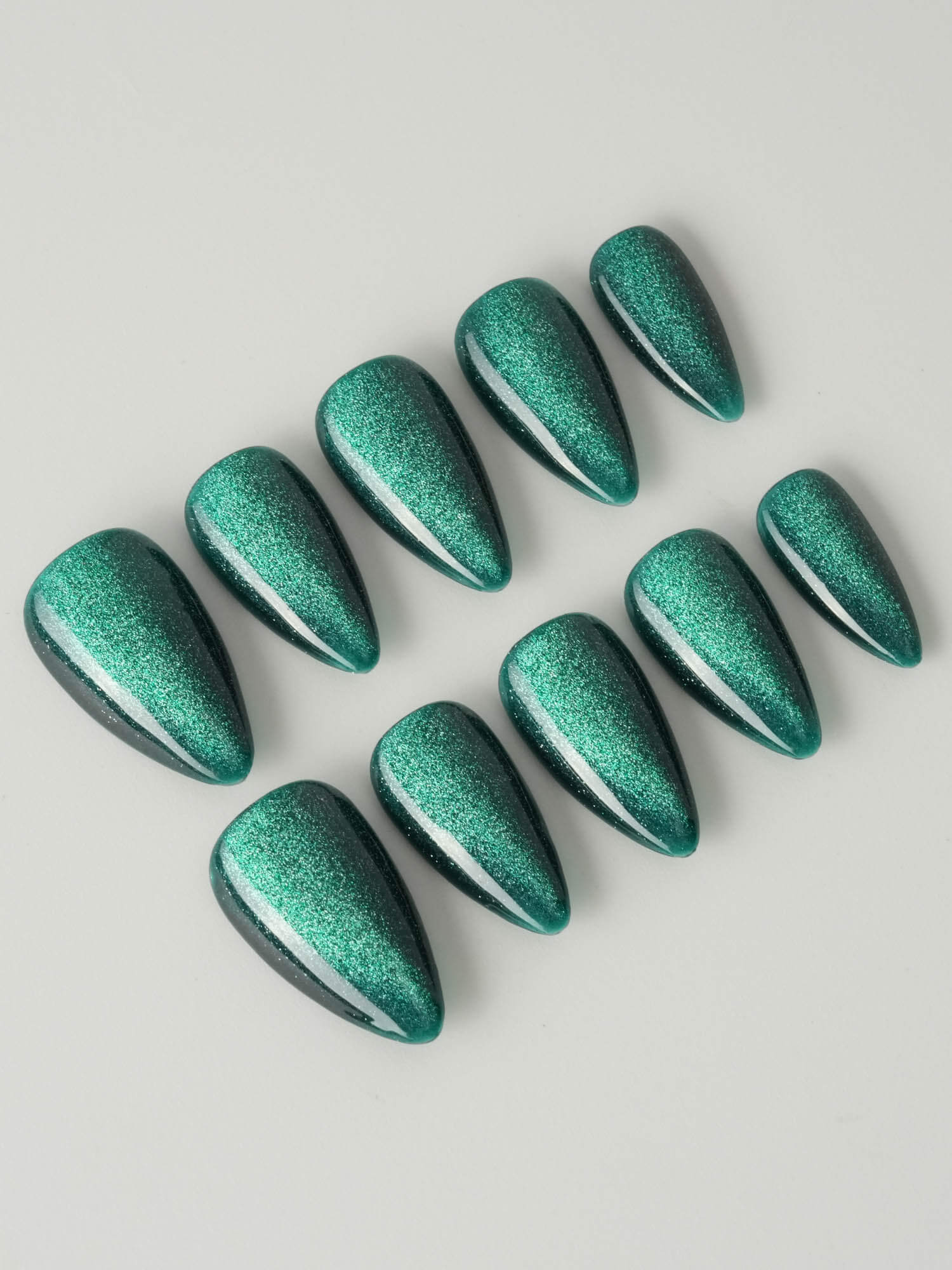 Emerald Green Cat - eye - Joyeenails - CE013 - XS / Short Stiletto