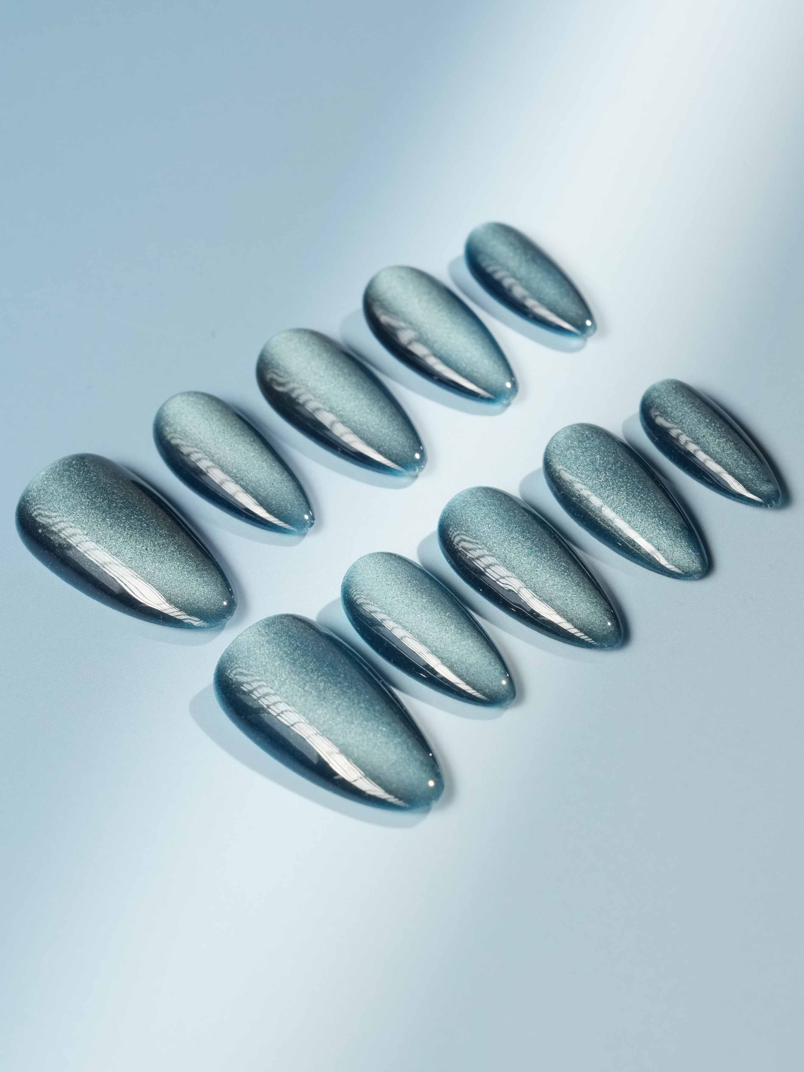 Grayish Blue Cat - eye - Joyeenails - CE036 - XS / Short Almond