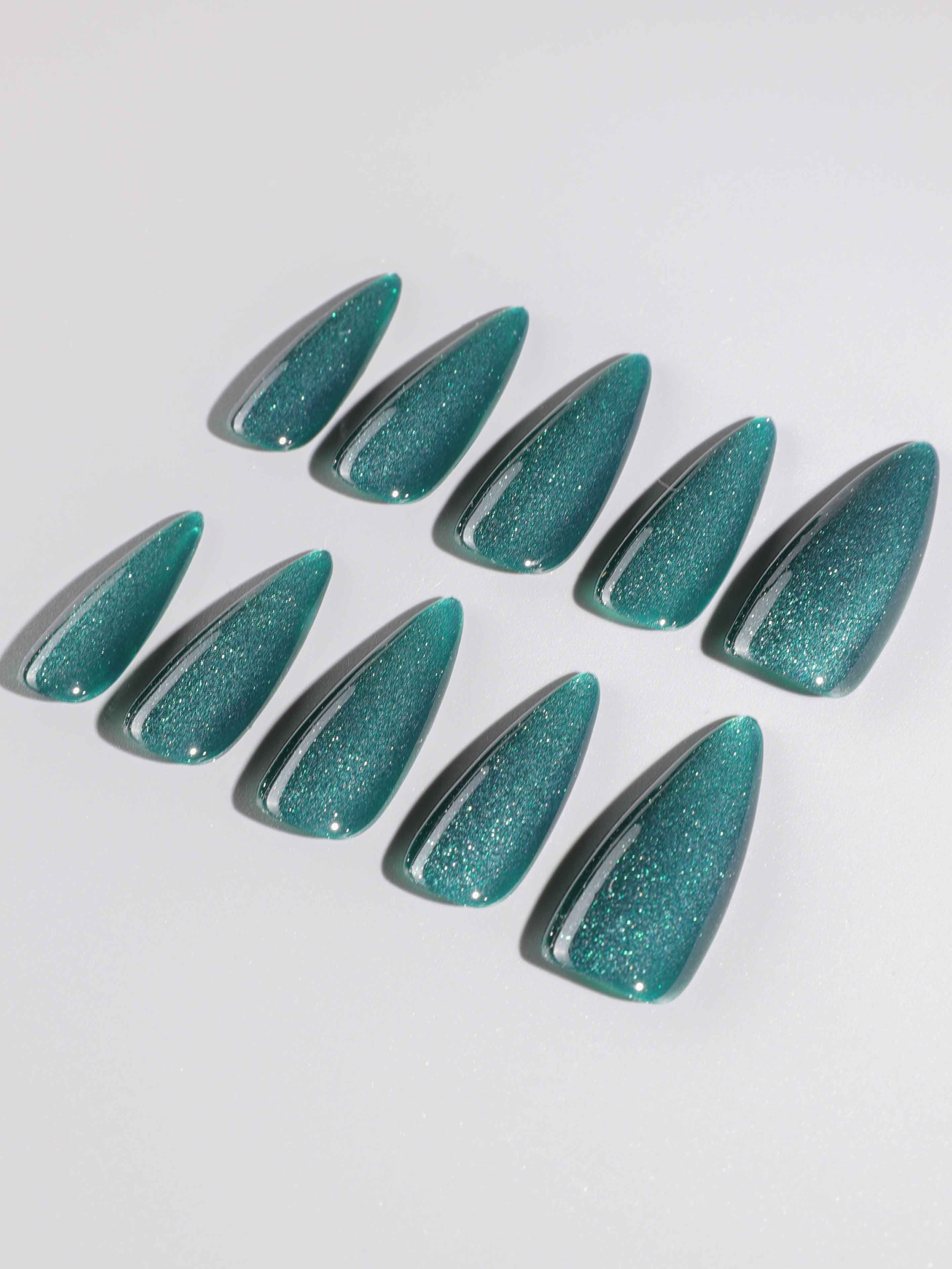 Emerald Green Cat - eye - Joyeenails - CE013 - XS / Medium Stiletto