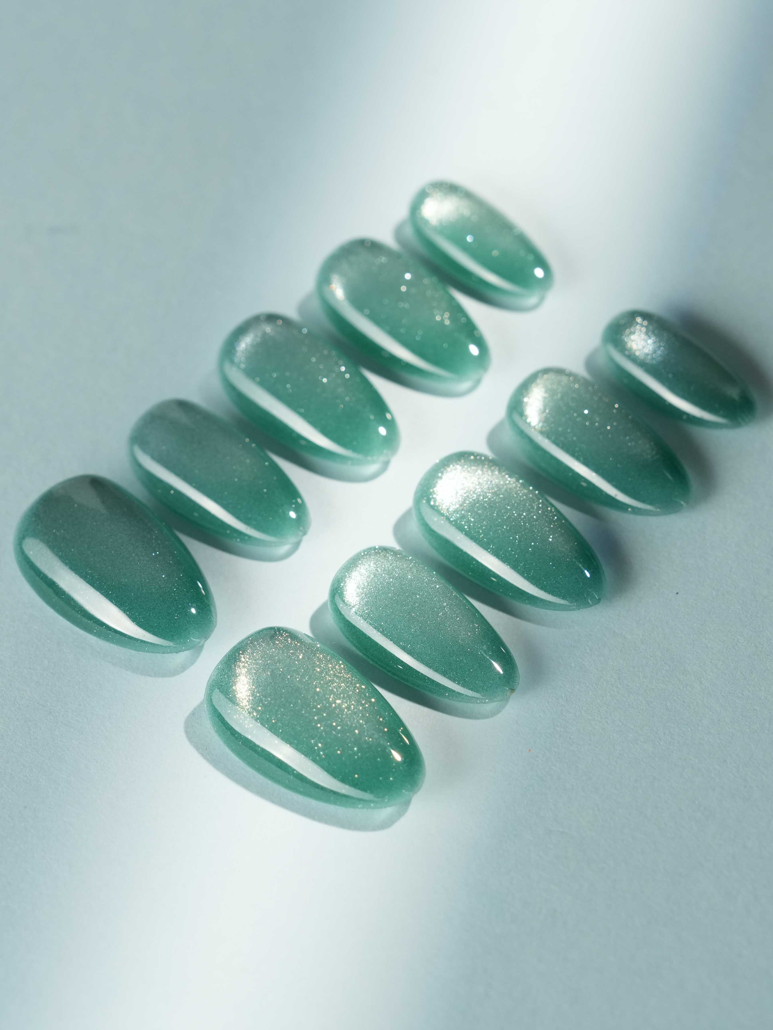 Mint Orb - Joyeenails - CE065 - M / Extra Short Almond