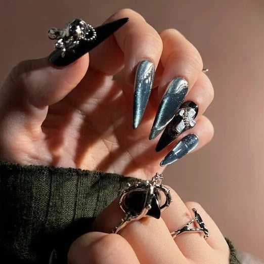 4. Joyeenails Cool Nails