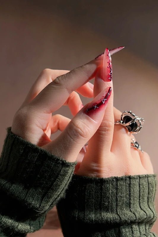 Bloody Scars Press on nails - Joyeenails - HW003 - S / Medium Stiletto