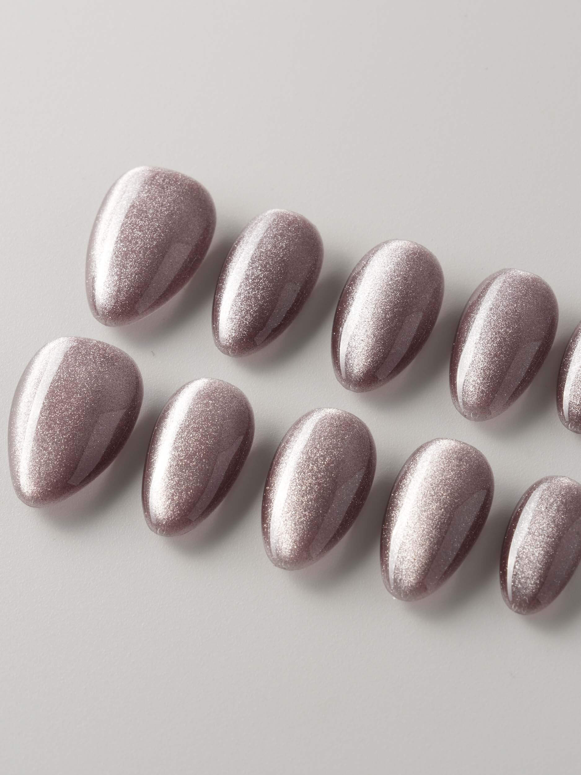 Smoky Lilac Cat - eye - Joyeenails - CE003 - XS / Extra Short Almond