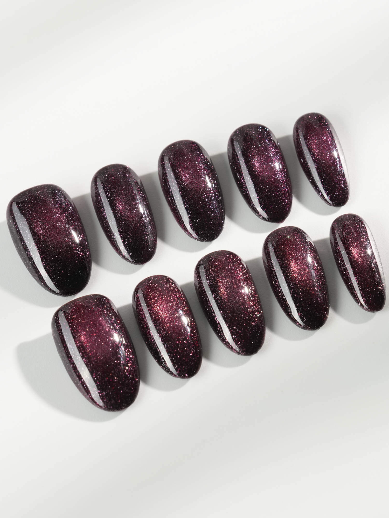 Dark Purple Chase Cat - eye - Joyeenails - CE040 - XS / Medium Oval