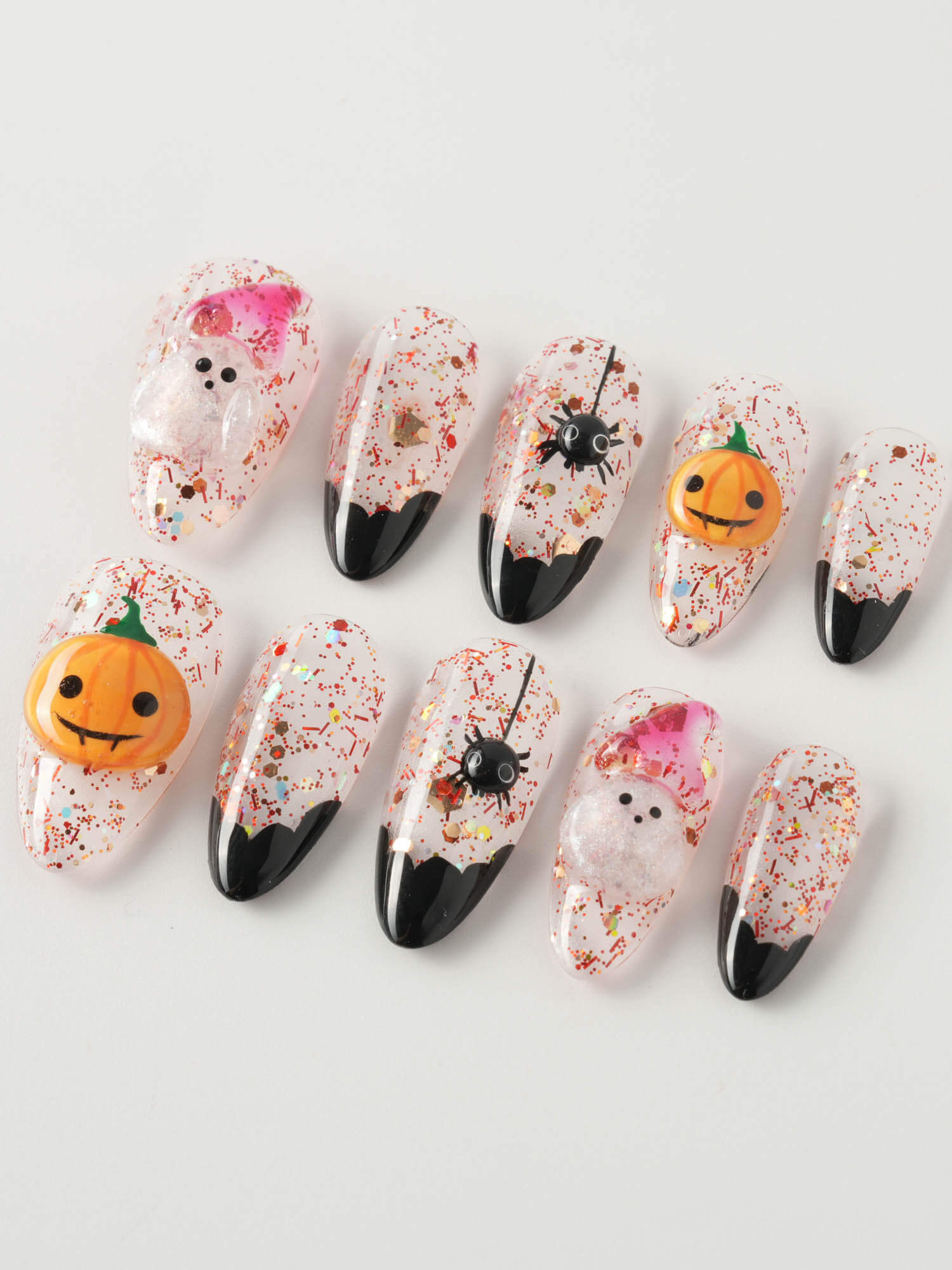 Ghost Kiki - Joyeenails - HW017 - XS / Medium Almond