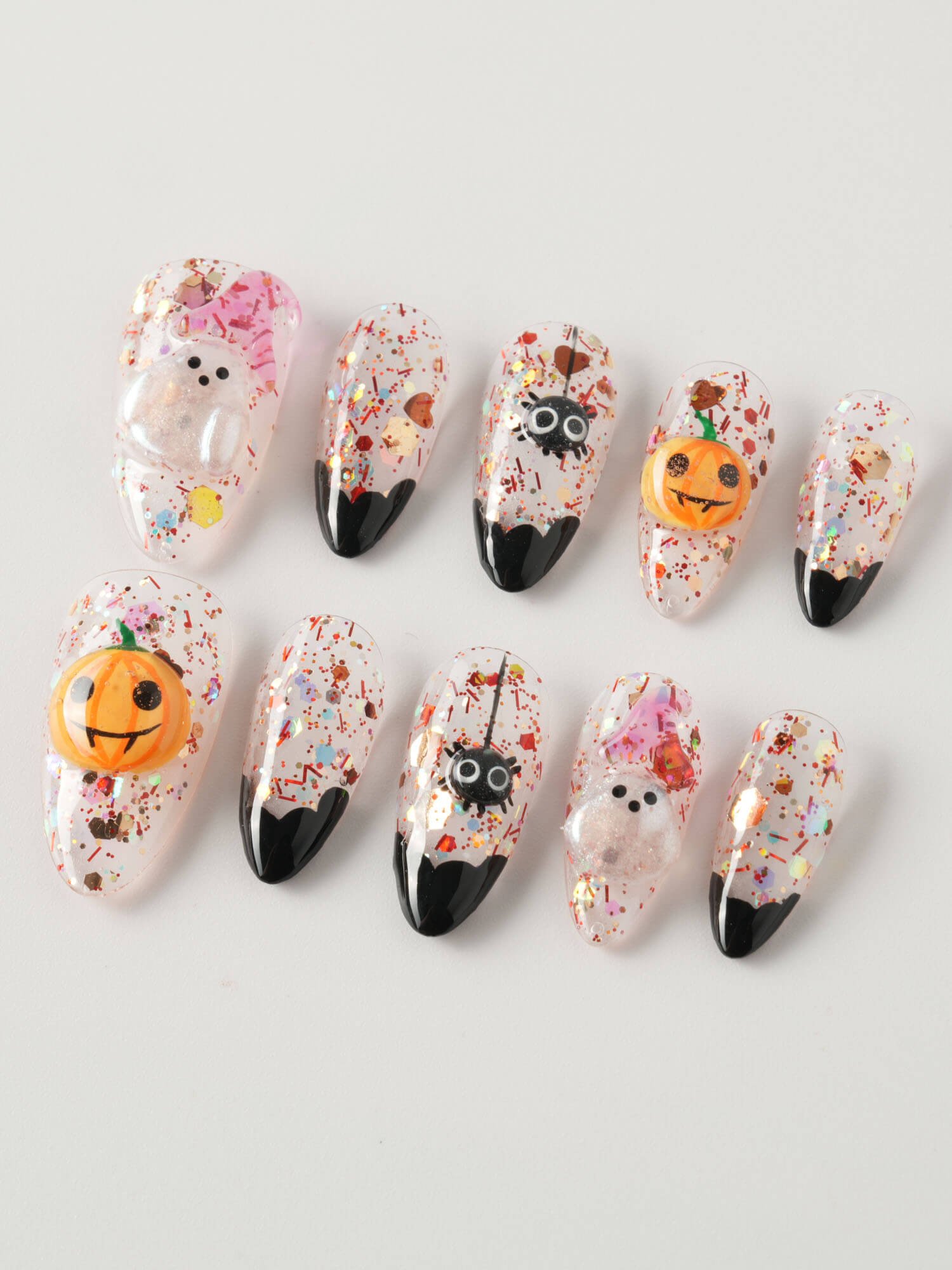 Ghost Kiki - Joyeenails - HW017 - XS / Short Almond