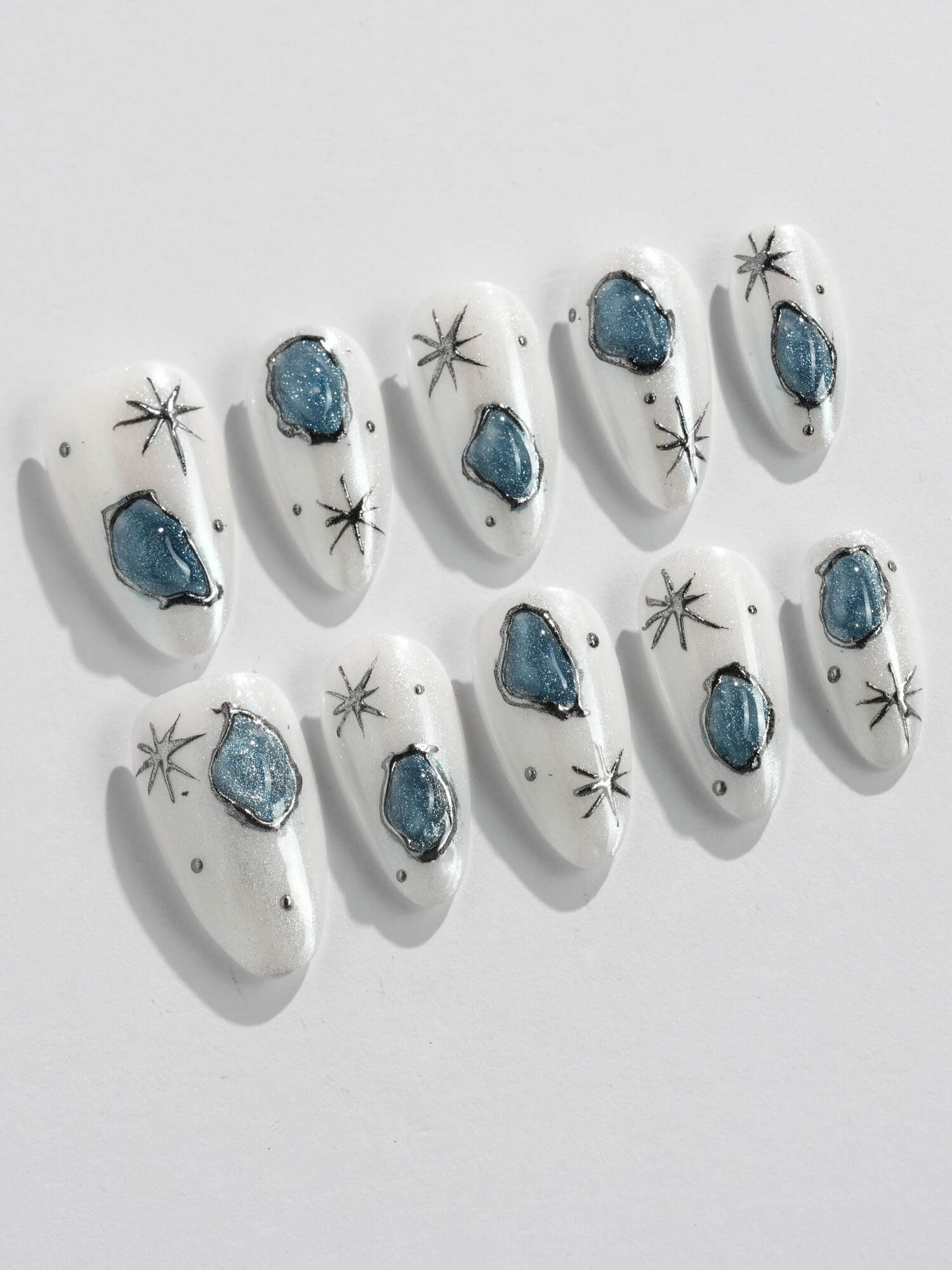 Glacier White&Blue - Joyeenails - DO031 - XS / Short Almond