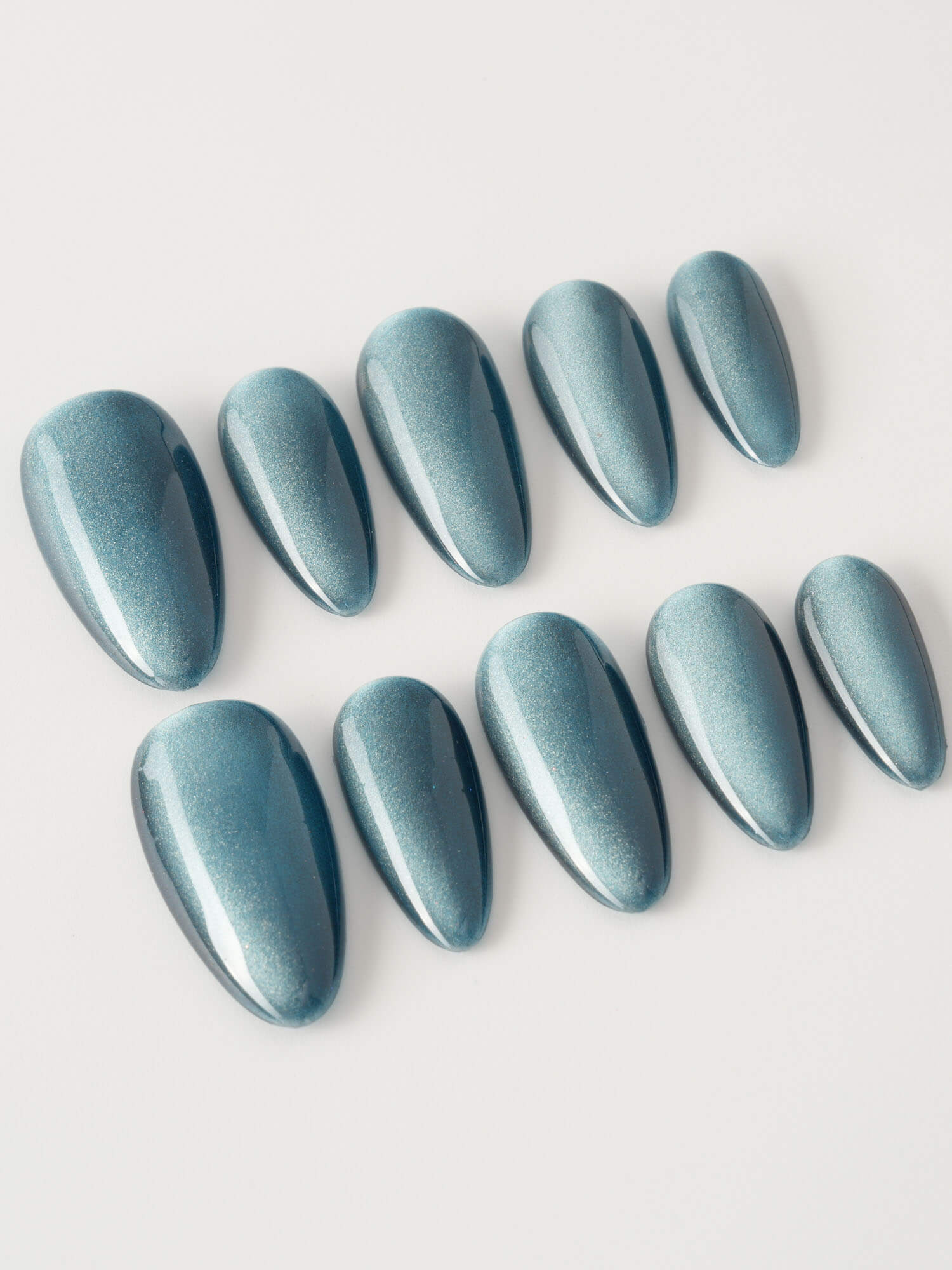 Grayish Blue Cat - eye - Joyeenails - CE036 - XS / Medium Almond