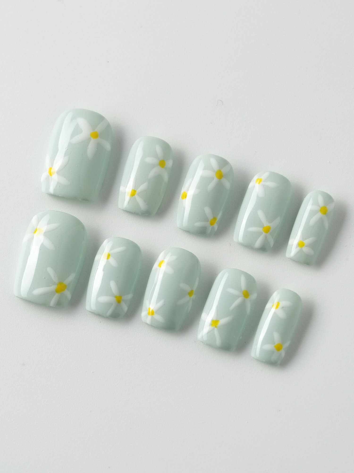 Mint Daisy - Joyeenails - SA037 - XS / Extra Short Square