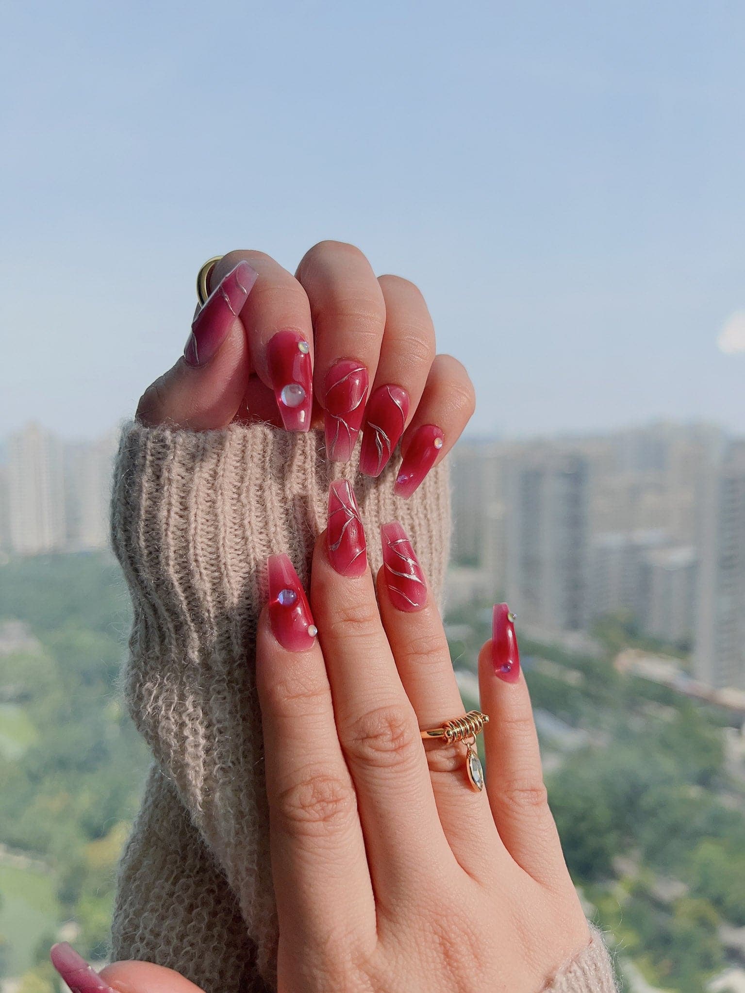 Red-nails-medium-coffin-nails-rebel-chic