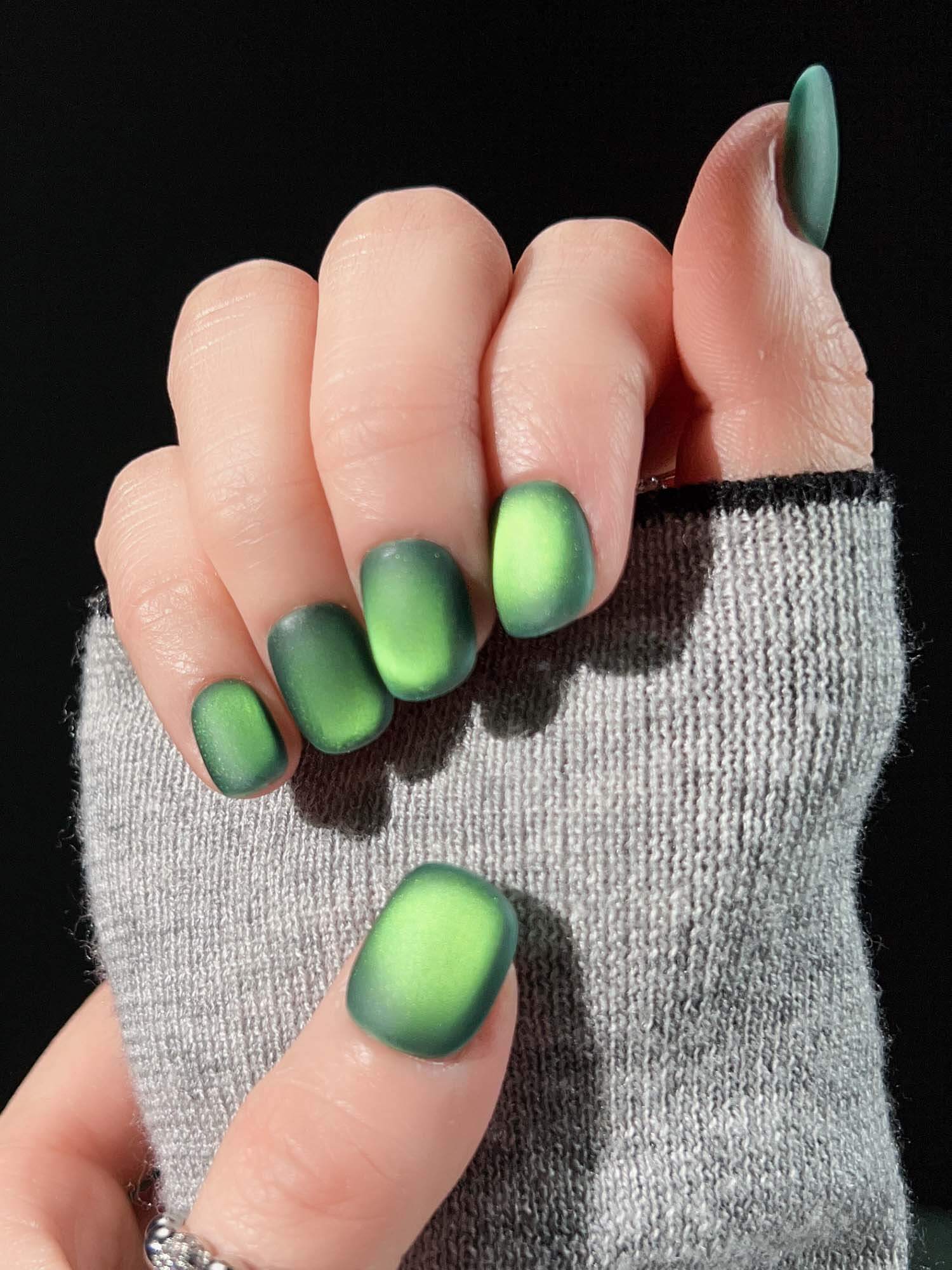 Velvet Matte Nails - Basil Leaf - Joyeenails - CE078